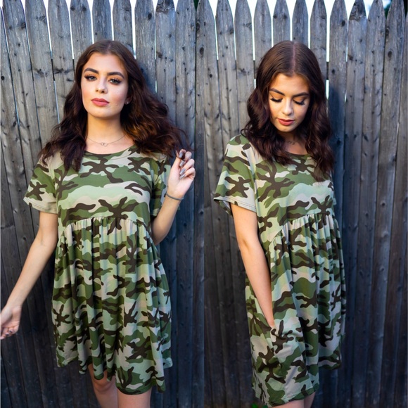 Haptics Dresses & Skirts - Haptics Camo Babydoll Short Sleeve Dress Size Large, Pockets